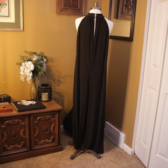 Express Loose and Relaxed Fit Stretchy Jumpsuit - Picture 5 of 7